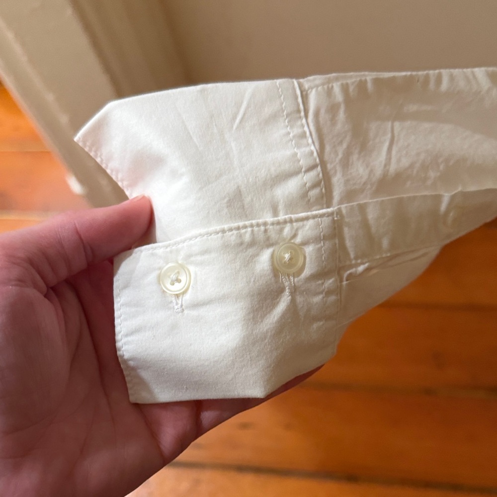 Banana Republic White Button Down Shirt - Picture 5 of 6